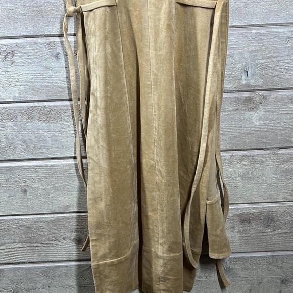 BCBGMAXAZRIA
Gaia Faux-Suede Long Vest - Picture 11 of 11